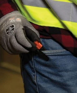 Klein Tools Rechargeable Waterproof LED Pocket Light With Lanyard, Model 56411* 11 Klein Tools Rechargeable Waterproof LED Pocket Light With Lanyard, Model 56411* -Leviton Store 56411 app7