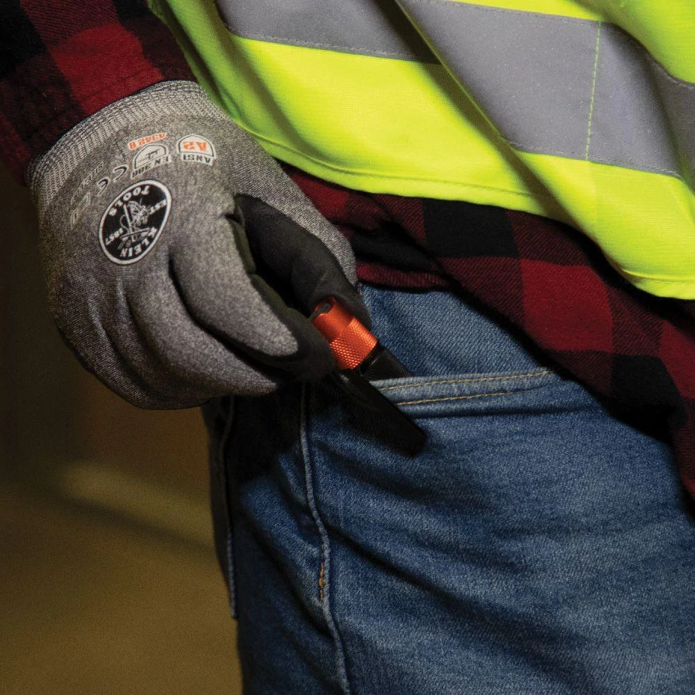 Klein Tools Rechargeable Waterproof LED Pocket Light with Lanyard, Model 56411* Klein Tools Rechargeable Waterproof LED Pocket Light With Lanyard, Model 56411* -Leviton Store 56411 app7