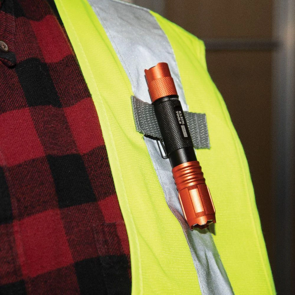 Klein Tools Rechargeable Waterproof LED Pocket Light with Lanyard, Model 56411* Klein Tools Rechargeable Waterproof LED Pocket Light With Lanyard, Model 56411* -Leviton Store 56411 app8