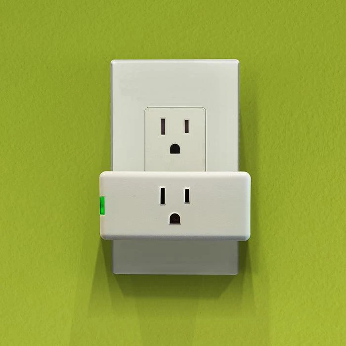 Leviton Indoor Decora Smart Wi-Fi Plug-In Outlet, Model DW15P - Image 3